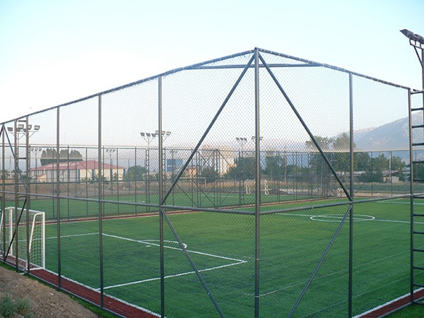 İzmir Halı Saha Yapımı – İzmir halı saha yapan firmalar 2026 maliyeti